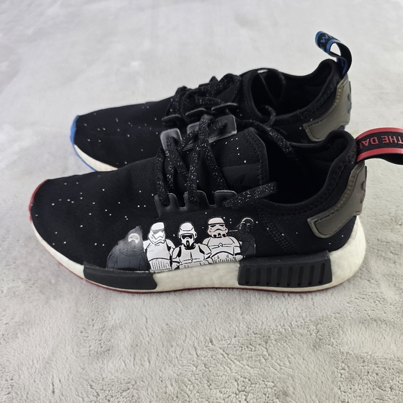 ADIDAS NMD R1 J STAR WARS  BLACK / WHITE FX6503  Sz 6 - Picture 2 of 7